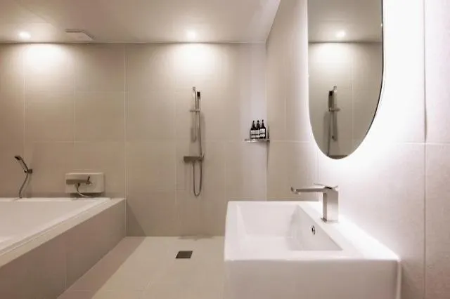 Yeonsan Ava Motel *
